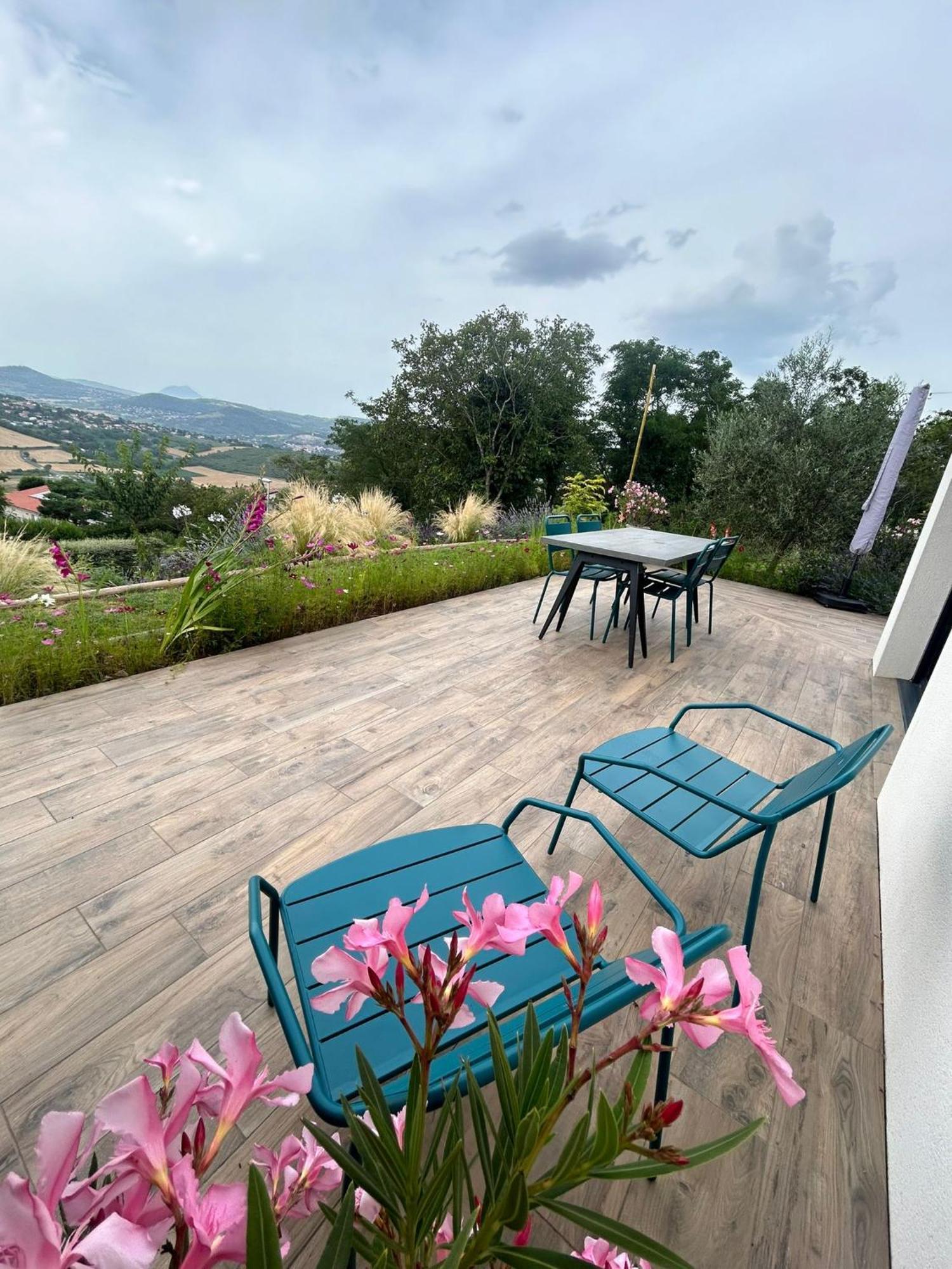 Villa L'Alphonsine Veyre-Monton Exterior foto